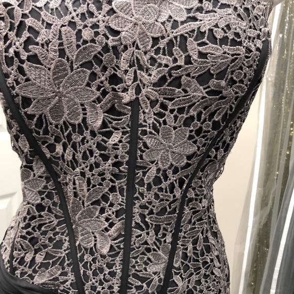 Elegant long evening dress - Picture 3 of 9